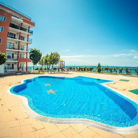 Целебный Отдых С Морским И Горным Воздухом Apartment *
